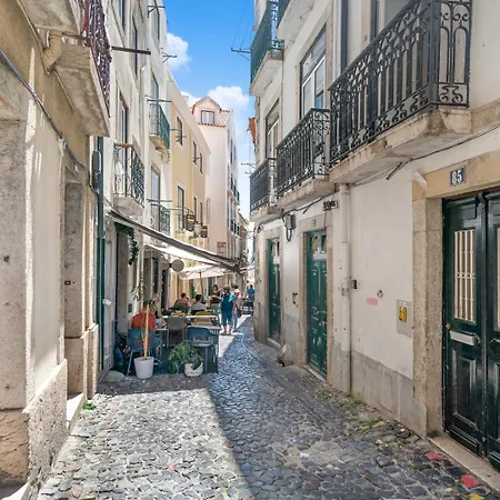 Апартаменты Sunny Balcony In Historic | Homeful Homes