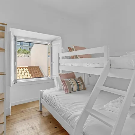 Апартаменты Sunny Balcony In Historic | Homeful Homes
